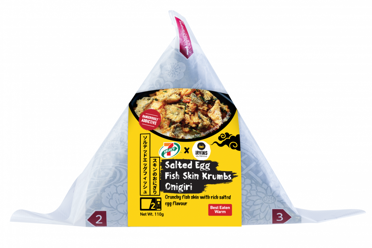 7-Eleven x Irvins Salted Egg Fish Skin Krumbs Onigiri