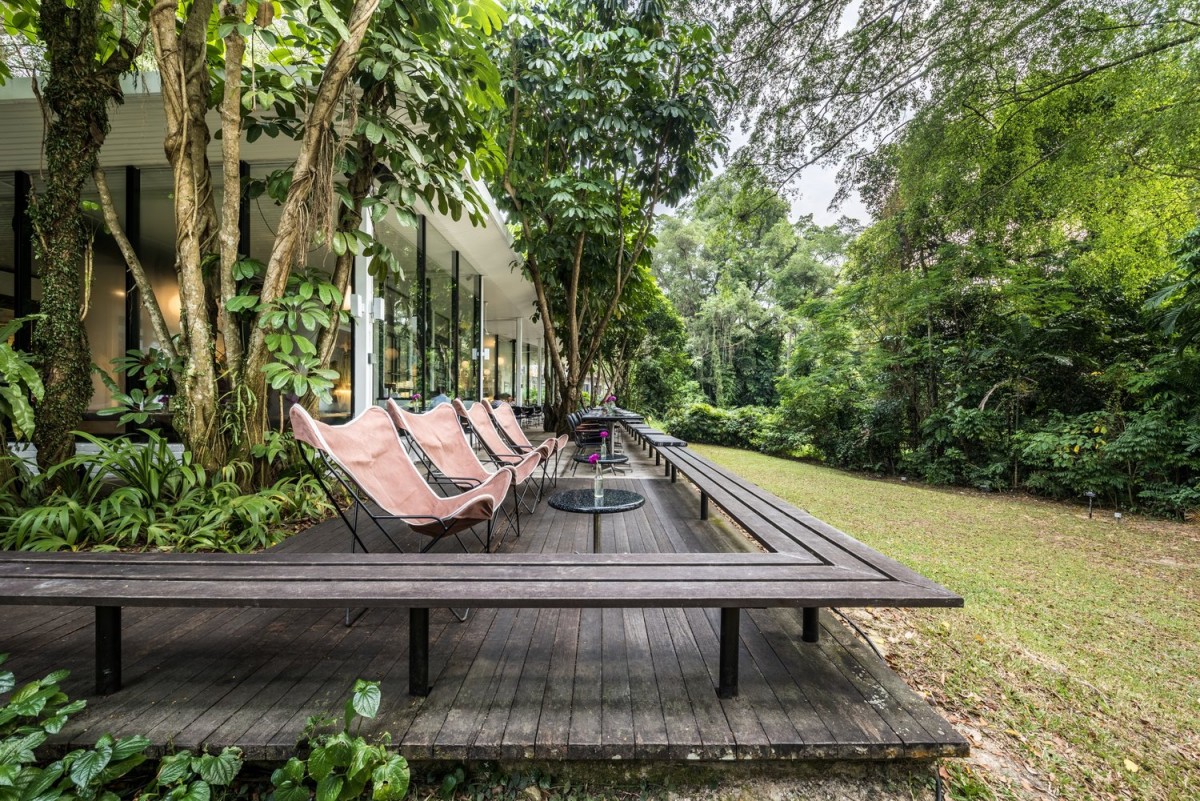 PS.Cafe Harding outdoor area