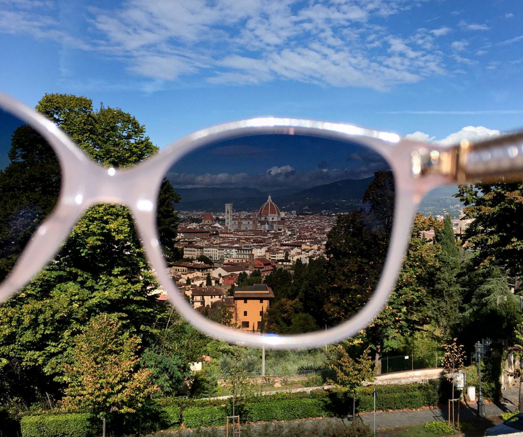 Sunglasses focus on lens