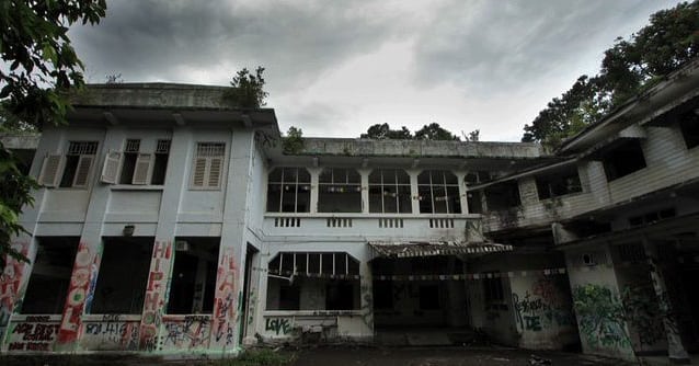 Old Changi Hospital night walk Singapore 2020