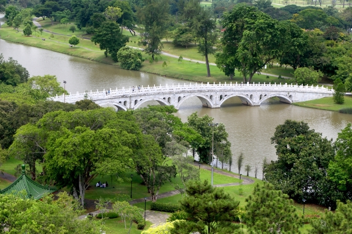 Jurong Lake Gardens cycling bike rental
