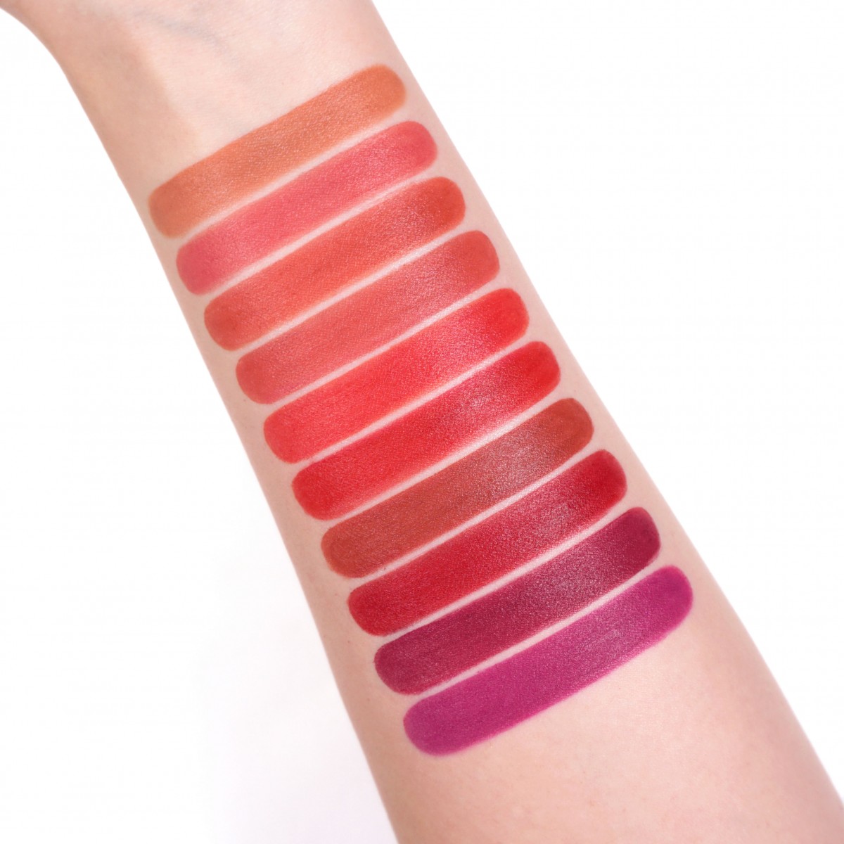 innisfree Vivid Cotton Stick swatches