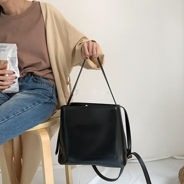 Sling tote bag