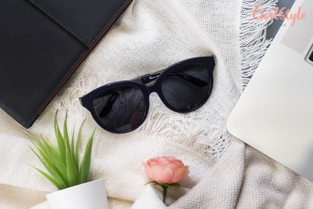 Navy frame sunglasses