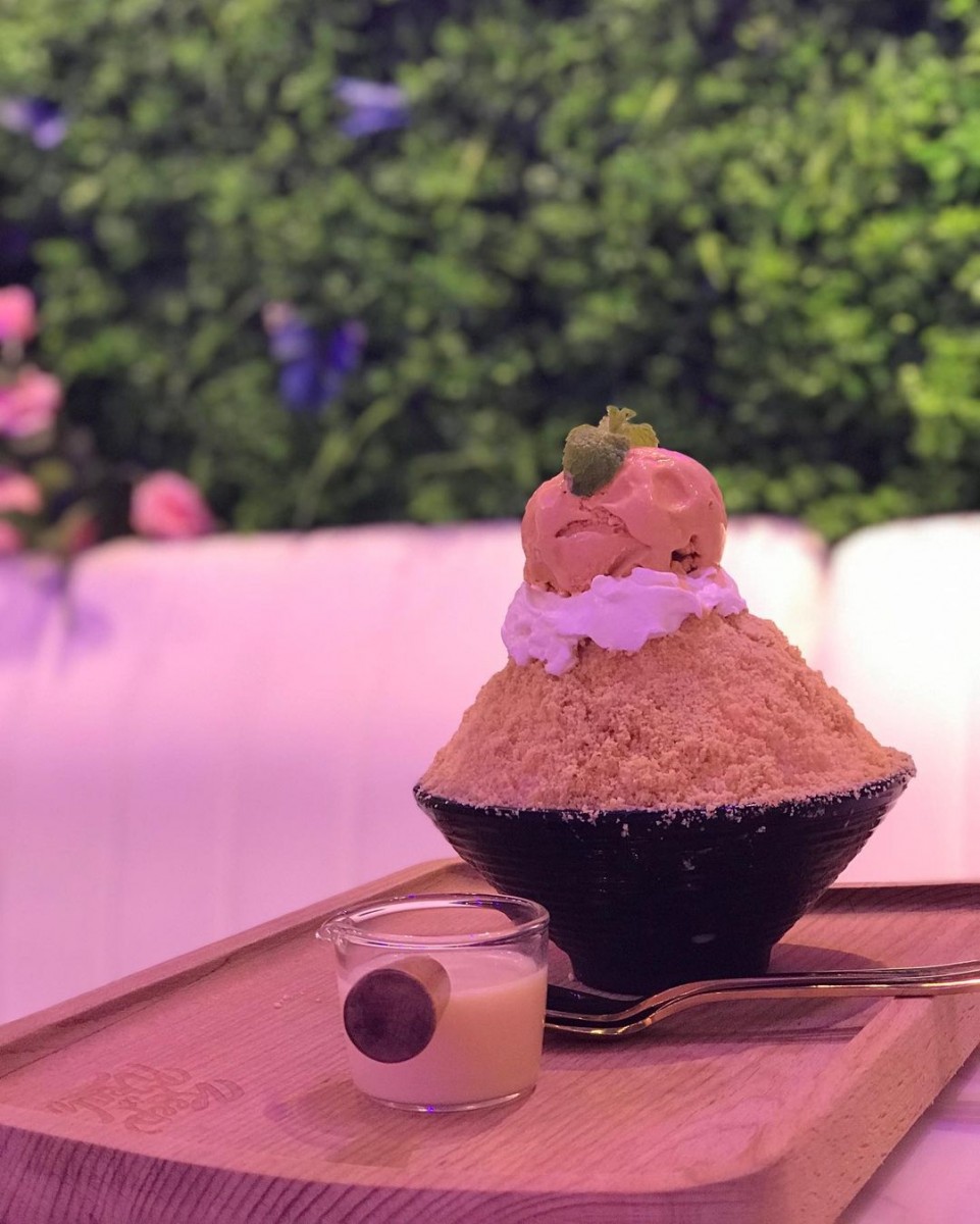 Bingsu at Wan Wan Thai Cafe