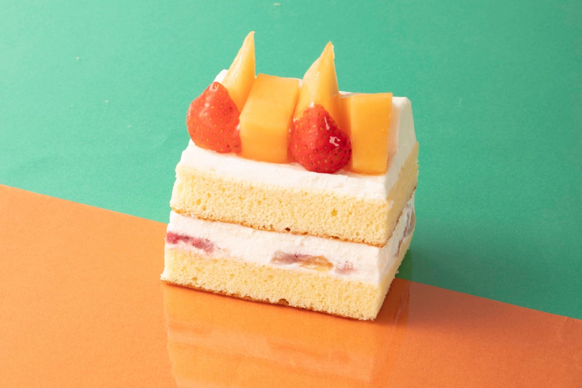 Hokkaido Cantaloupe Fruits Sand Cake