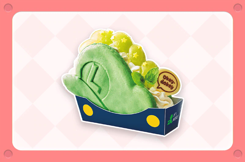 Universal Studios Japan luigi hat shortcake sandwich