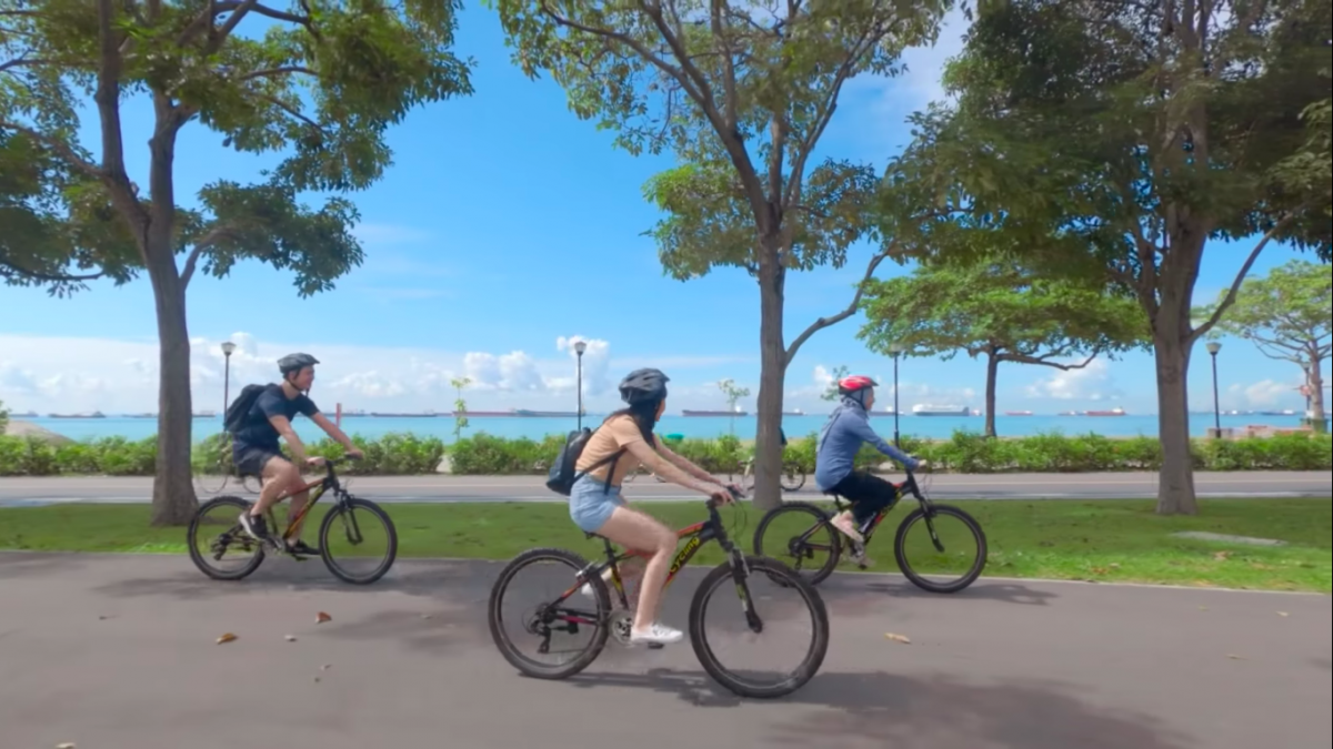 Changi Airport Connector cycling path at east coast park