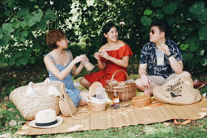 Picnic Basket St John's Lazarus Island Bearded Bella