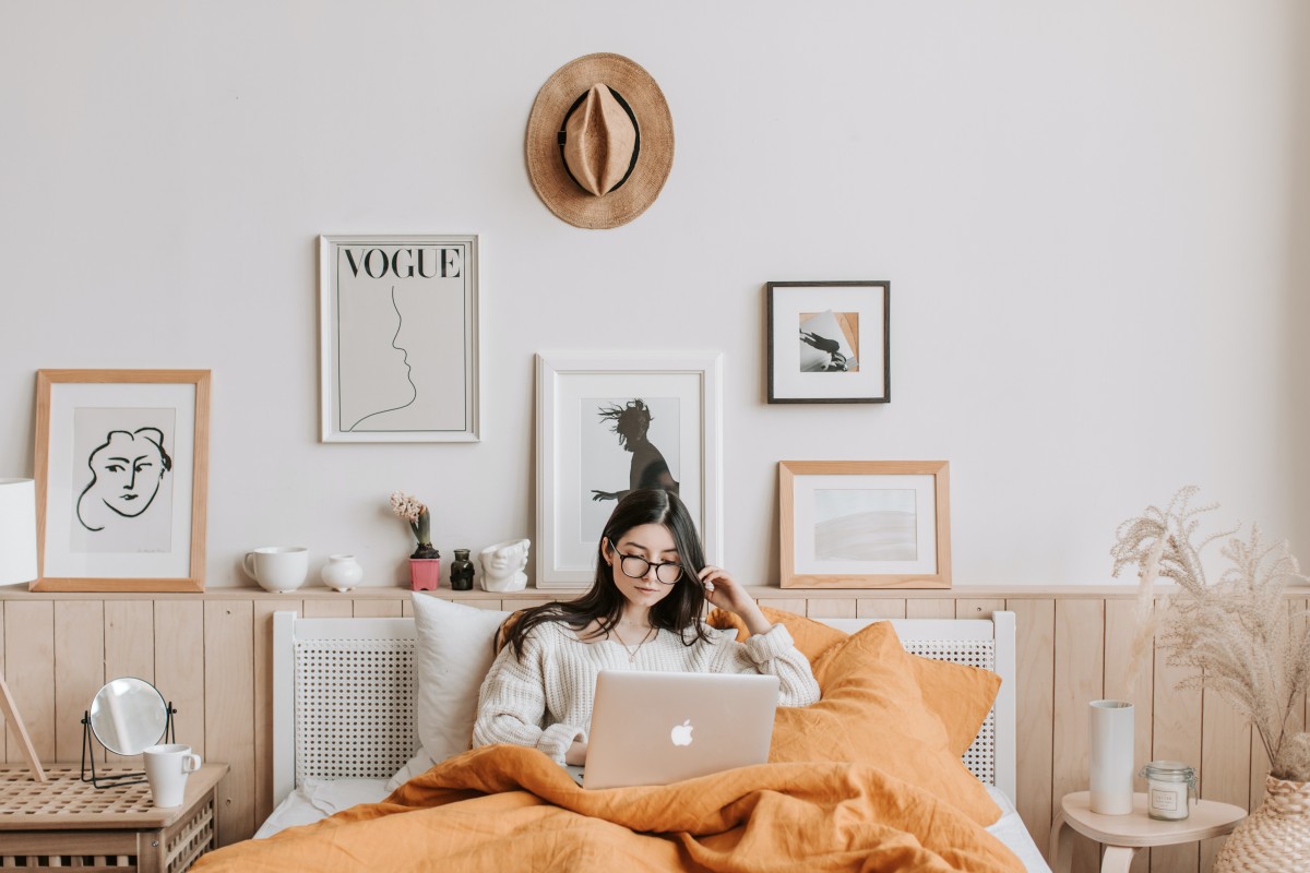 Frames as bedroom decoration
