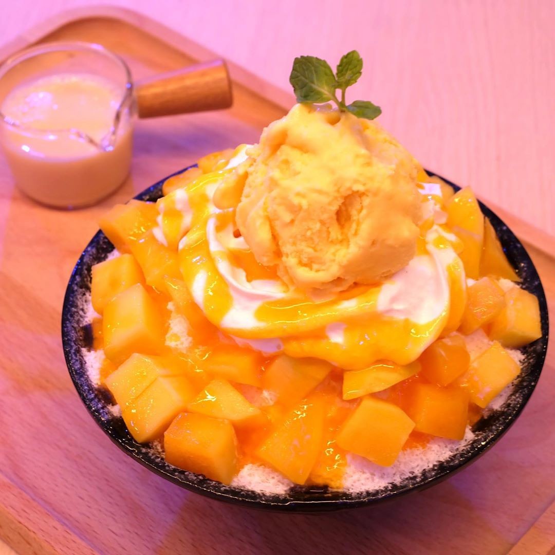 Wan Wan Thai Cafe bingsu