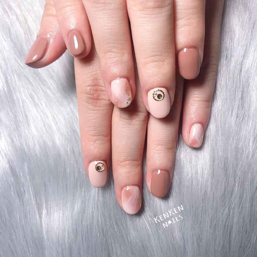 beige and pink milk tea nail art