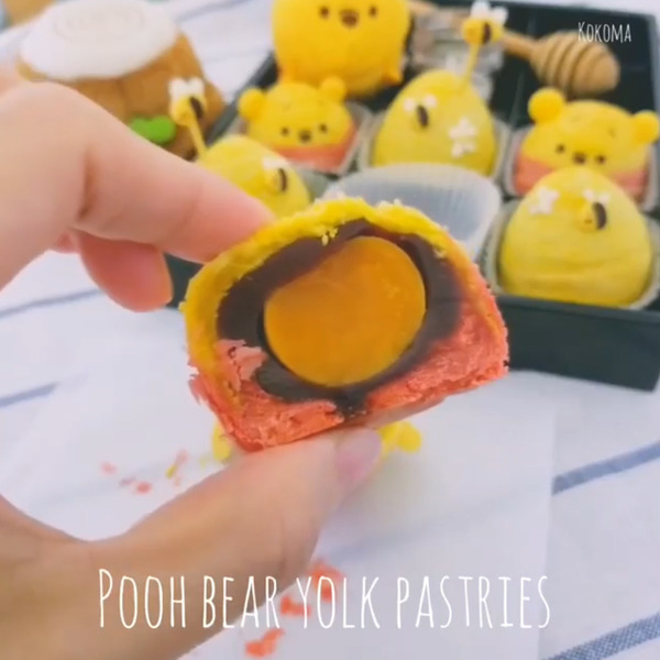 winnie the pooh salted egg yolk pastry