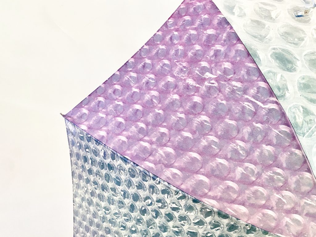 Close up on bubble wrap umbrella design