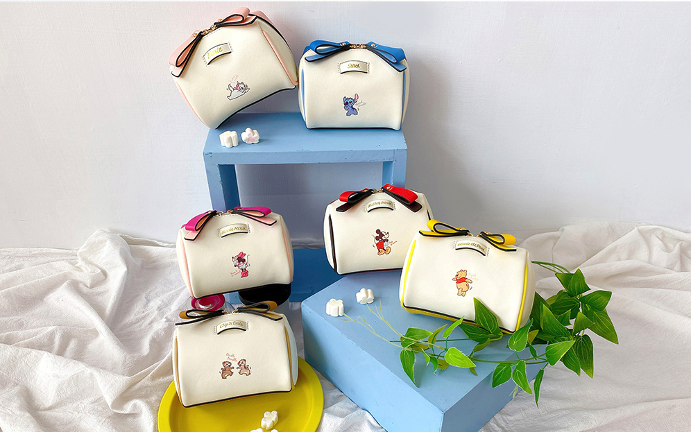 Disney series butterfly pull ring makeup storage bag