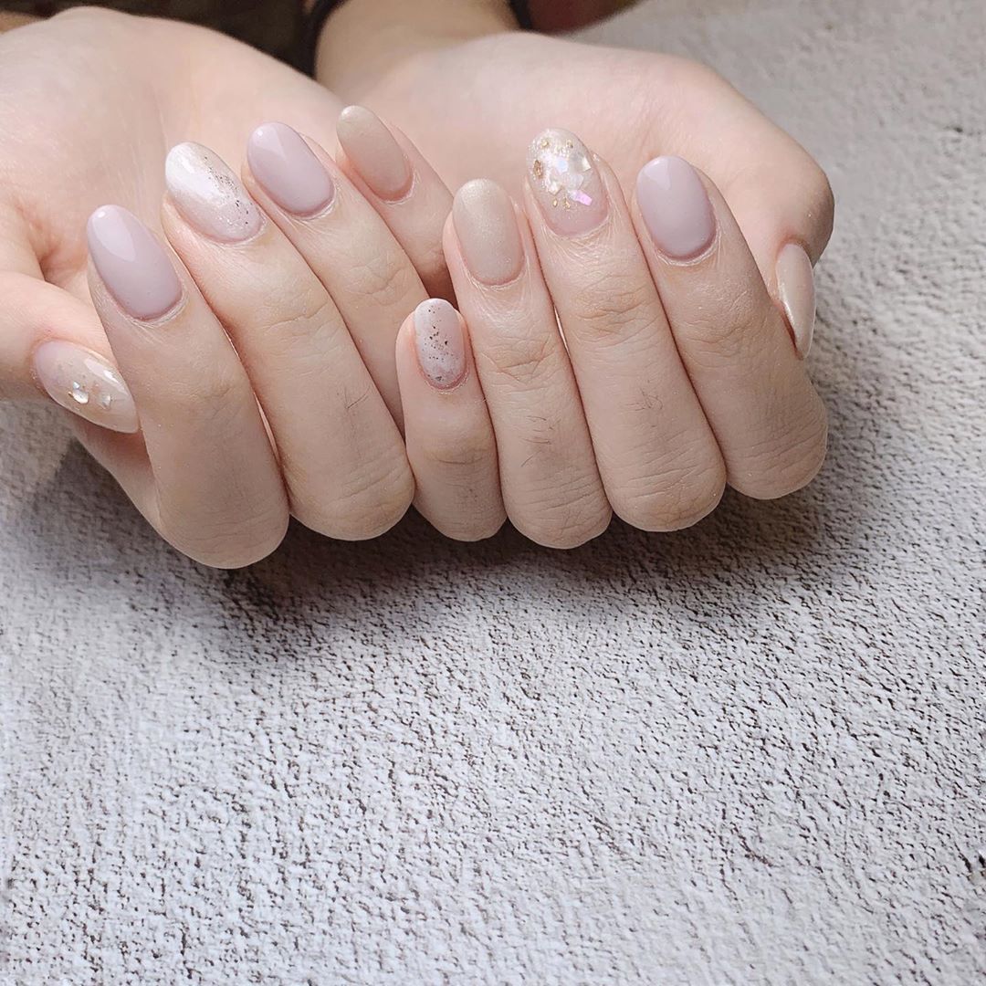 light nude milk tea nail art