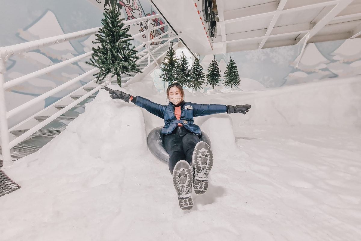 Changi Airport snow house slide