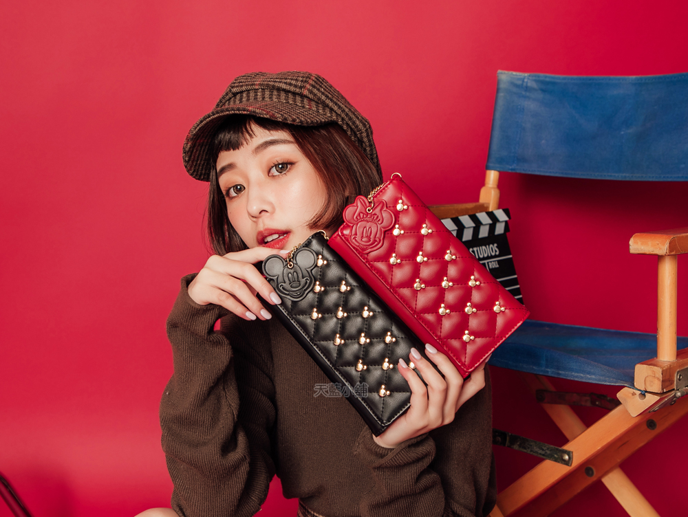 Disney Series Shining Round Dance Mickey Minnie Mouse