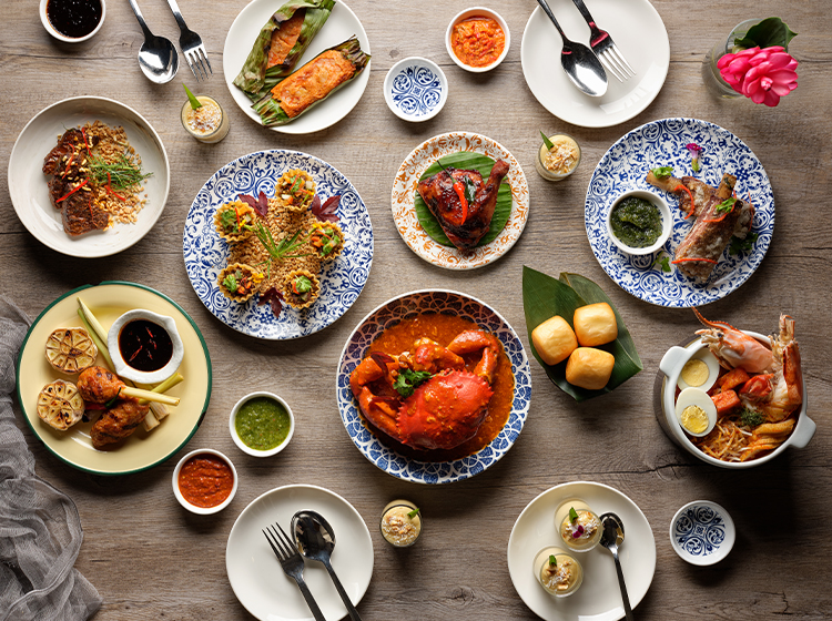 chili crab and asian food at Ginger at PARKROYAL buffet