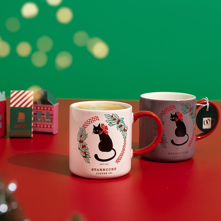 Starbucks christmas 2020 cat mugs
