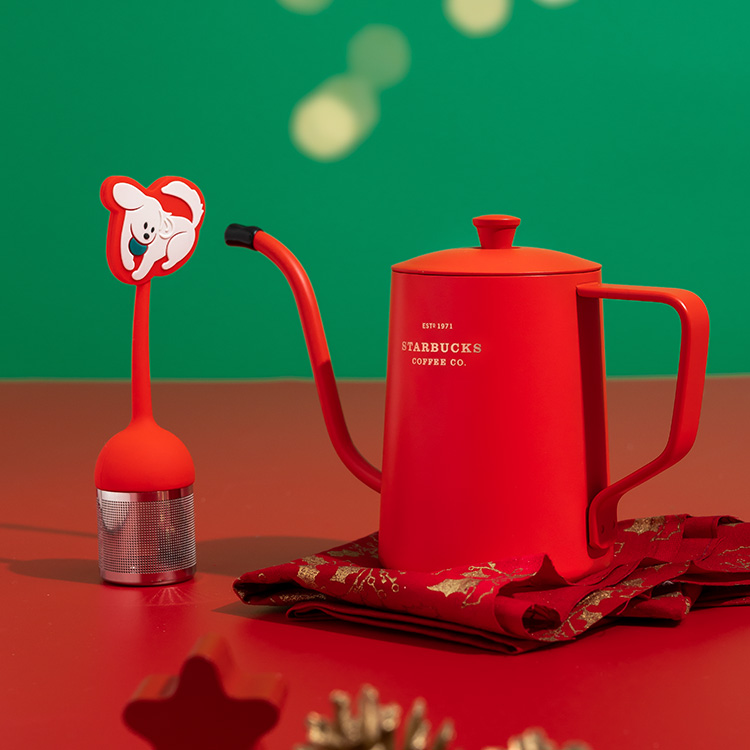 christmas 2020 watering can design tea pot