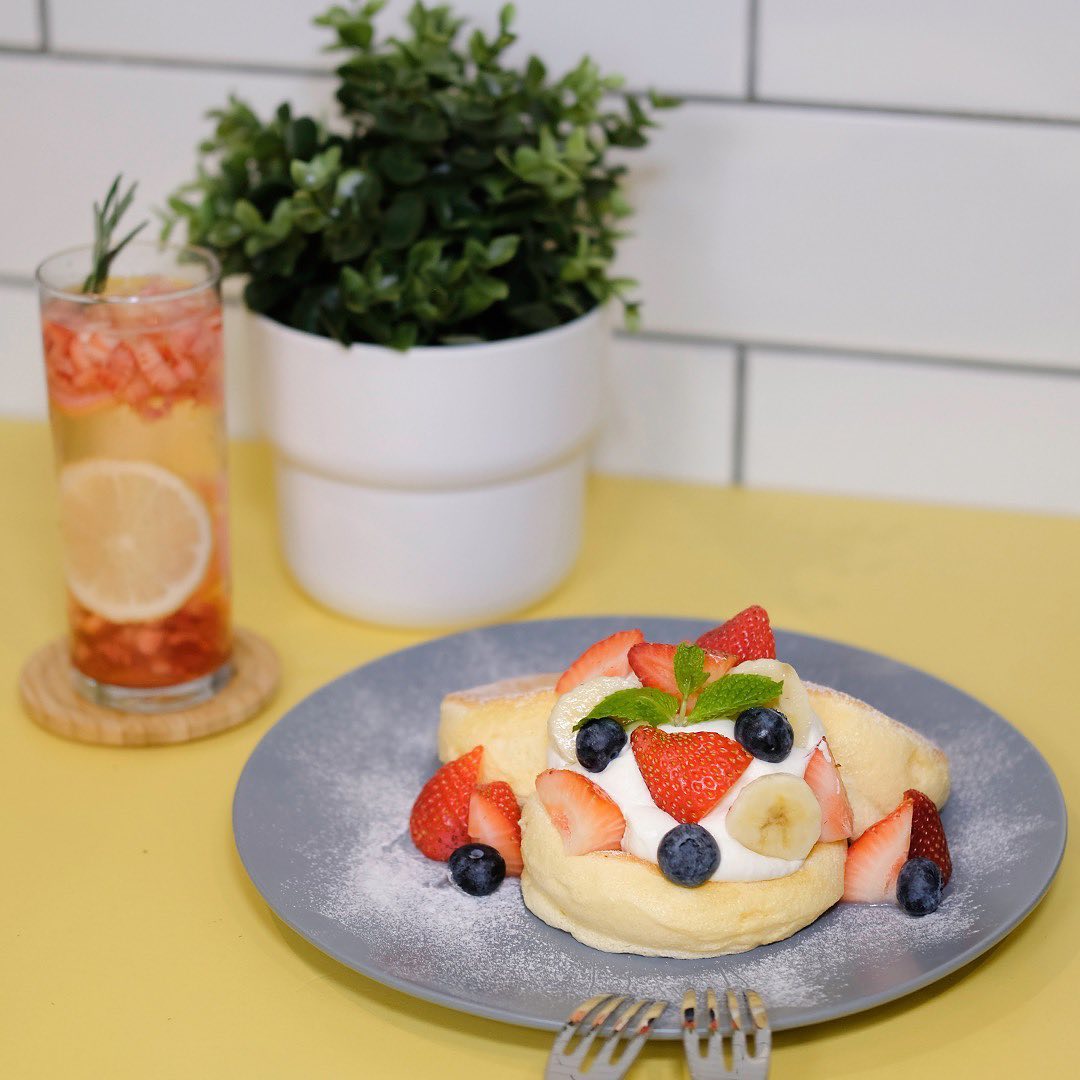 Flippers Singapore pancakes
