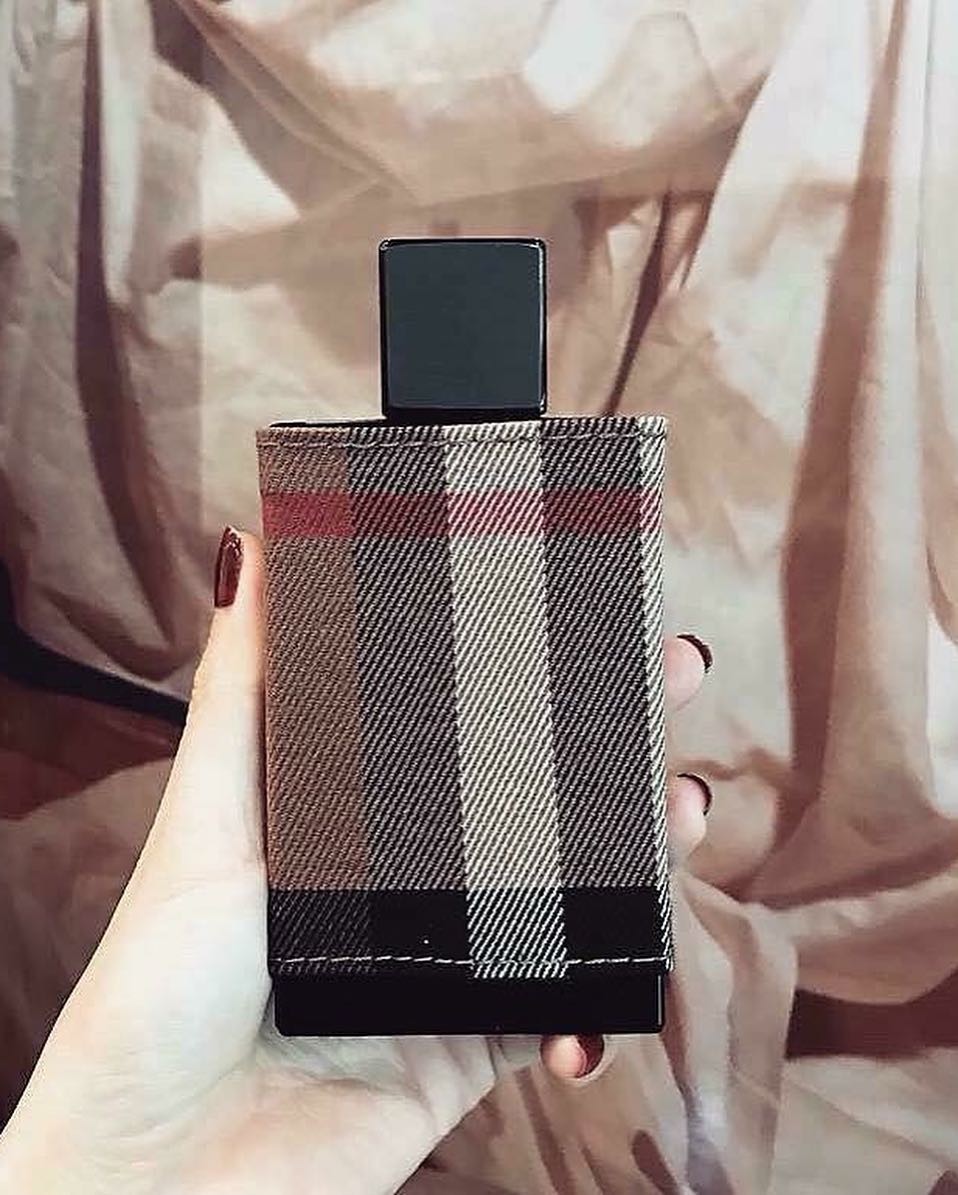 Burberry London Eau De Toilette Spray Singapore