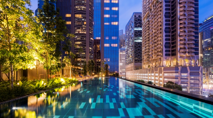 Oakwood Premier AMTD infinity pool