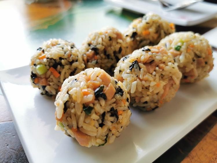 korean seaweed rice balls