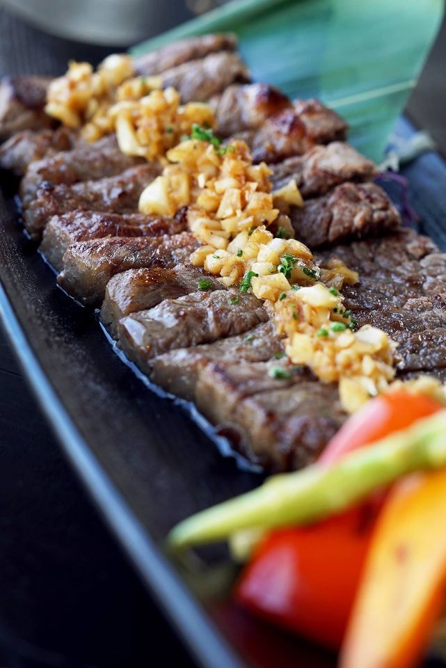 Wagyu beef Teppanyaki topped with Garlic