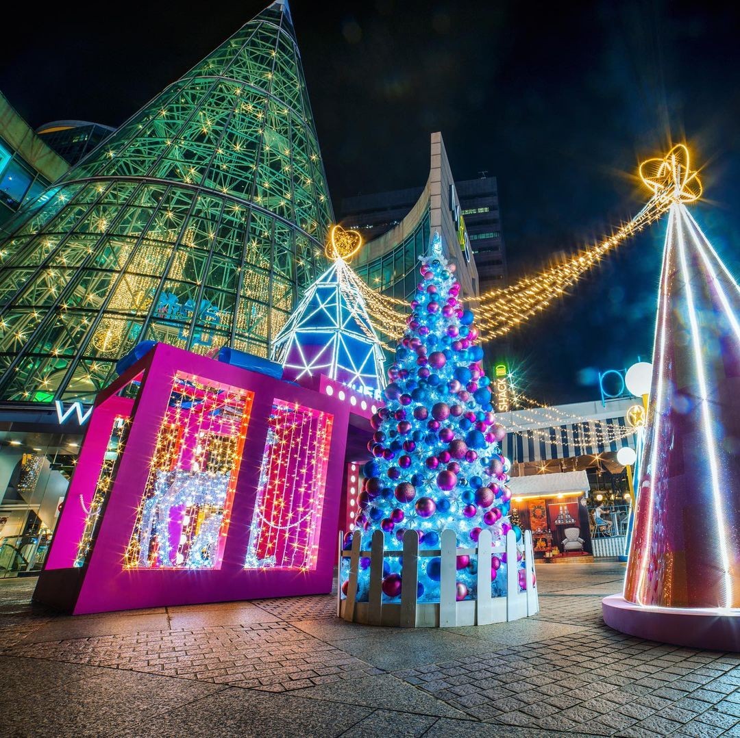 Christmas light-up Singapore 2020 Wheelock Place Orchard Road