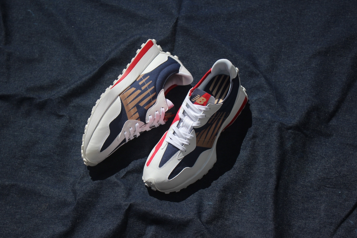 New Balance 327BTK sneakers