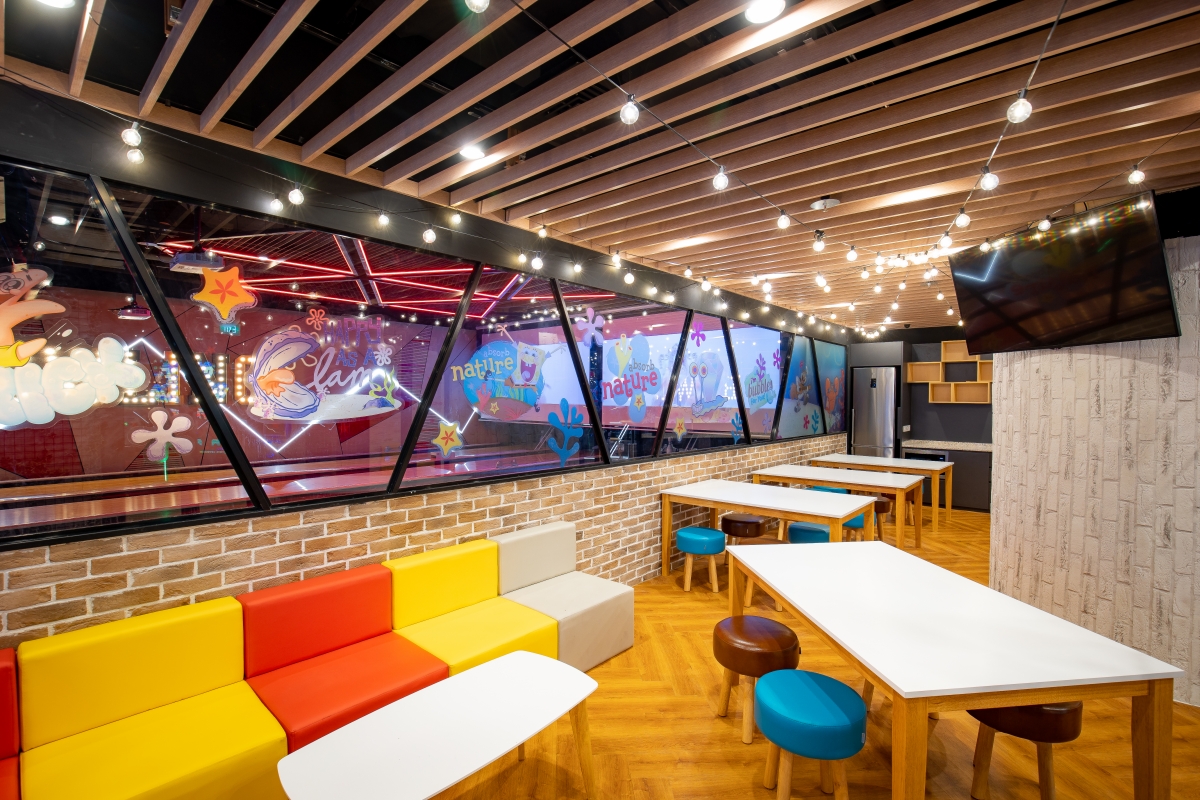 Timezone Singapore Westgate Spongebob themed party room