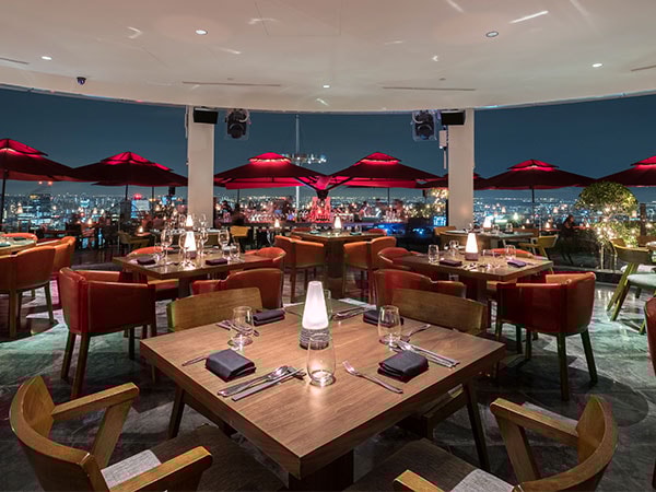 CÉ LA VI Restaurant and SkyBar
