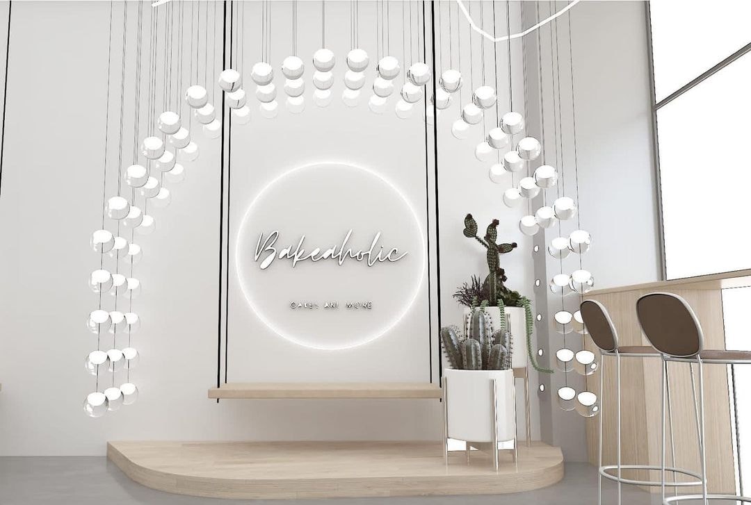 Cafe Bakeaholic lightbulb area