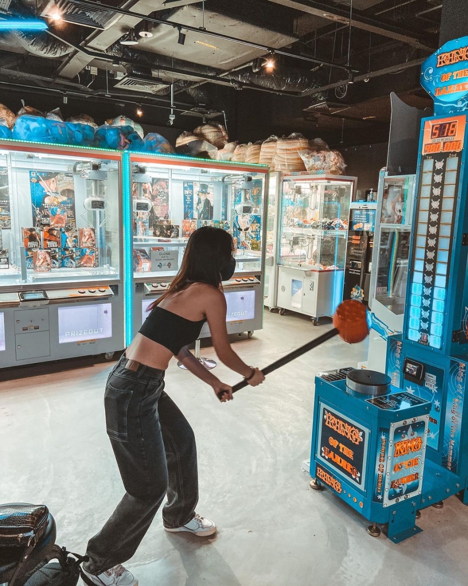 New World Carnival arcade Singapore Marina Square VR games