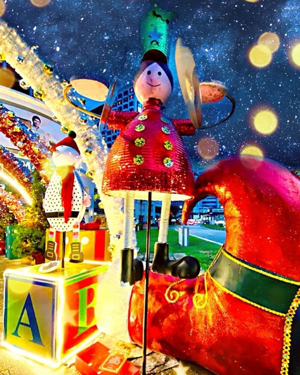 Christmas light-up Singapore 2020 tanglin Mall
