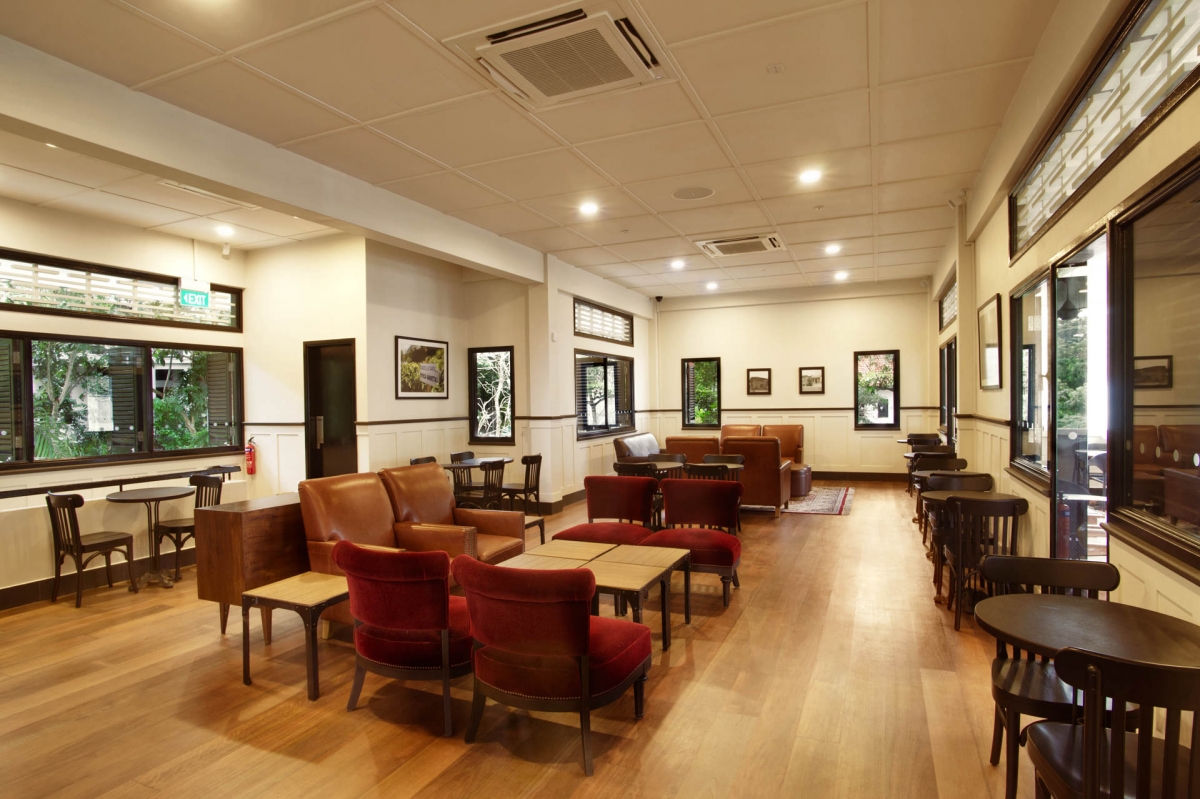 inside Starbucks Rochester Park