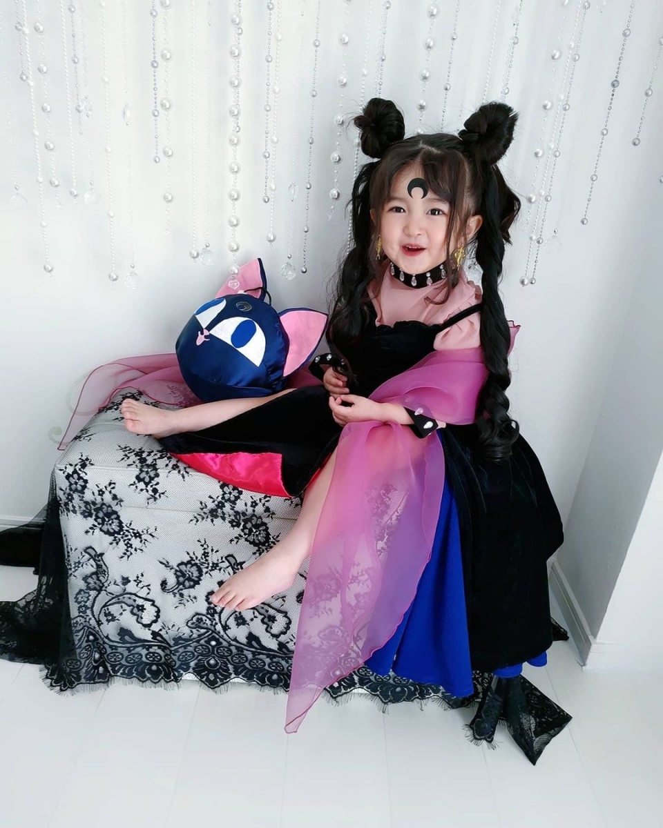 asian baby dressed as Black Lady