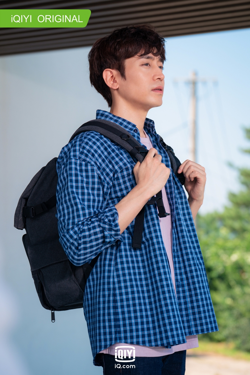 Eric Mun in The Spies Who Loved Me