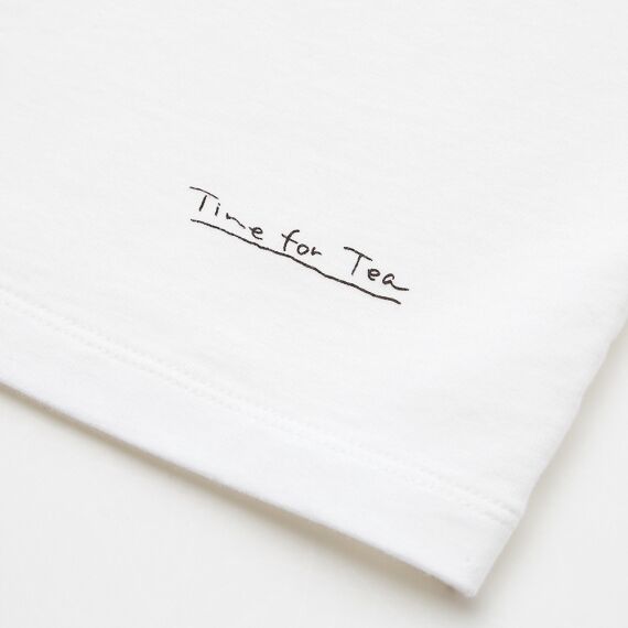 Uniqlo Alice in Wonderland time for tea shirt quote