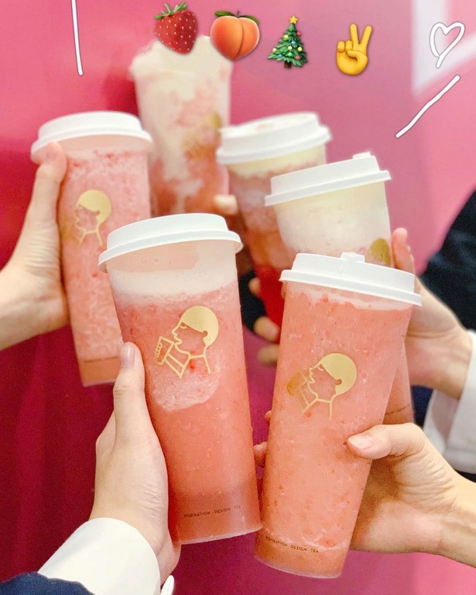 HEYTEA strawberry cheezo drink