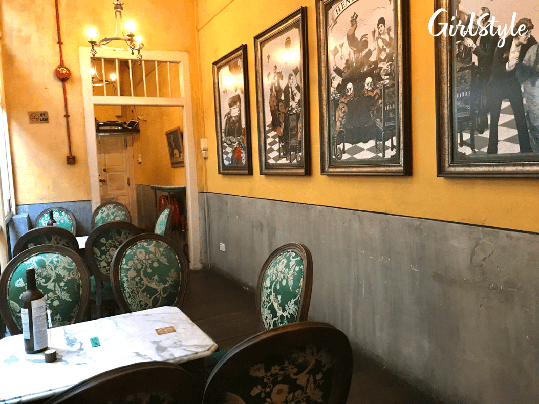 This Romantic Spanish Bar In Singapore Has A Ceiling Of Roses & Rose