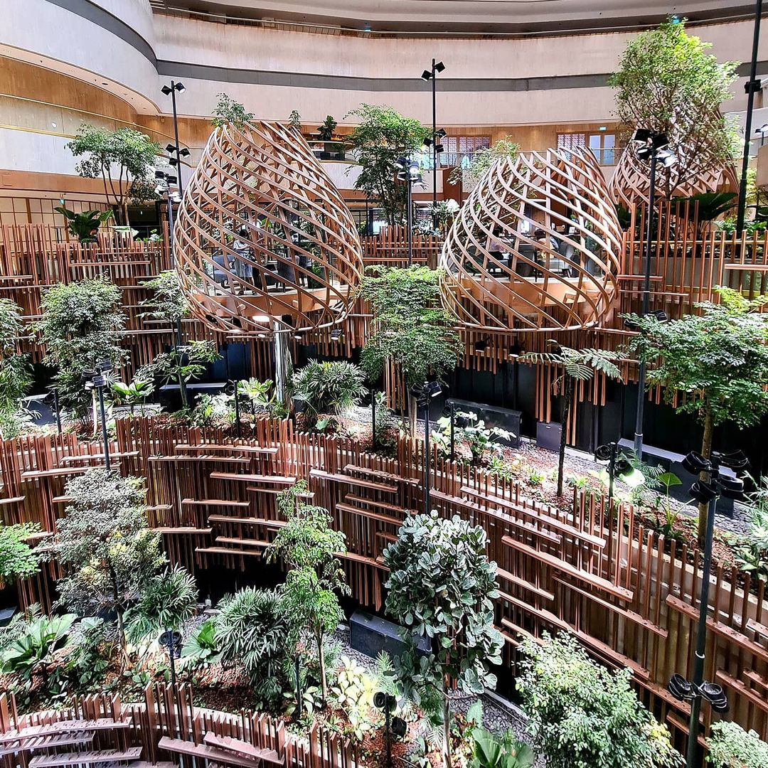 atrium lounge pavilion in PARKROYAL COLLECTION Marina Bay