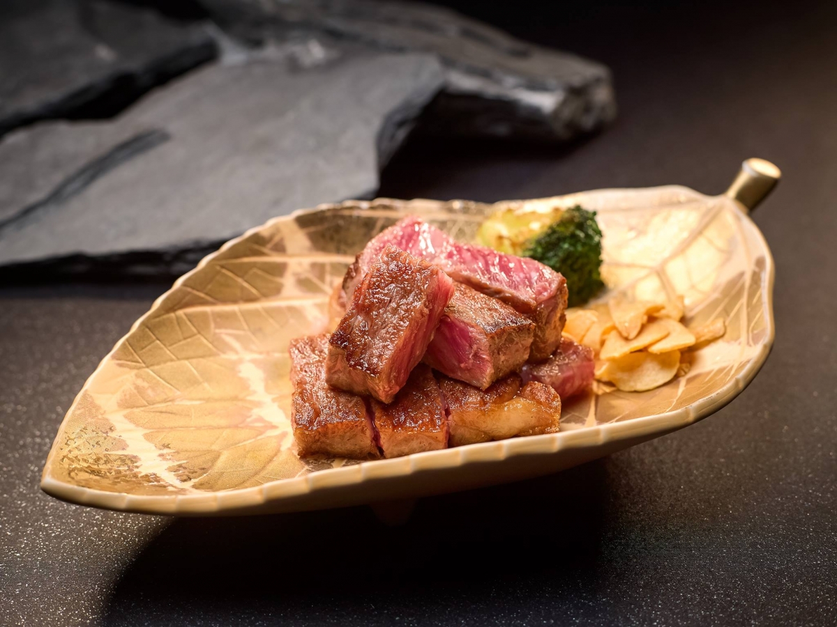 wagyu beef at Keyaki restaurant pan pacific singapore