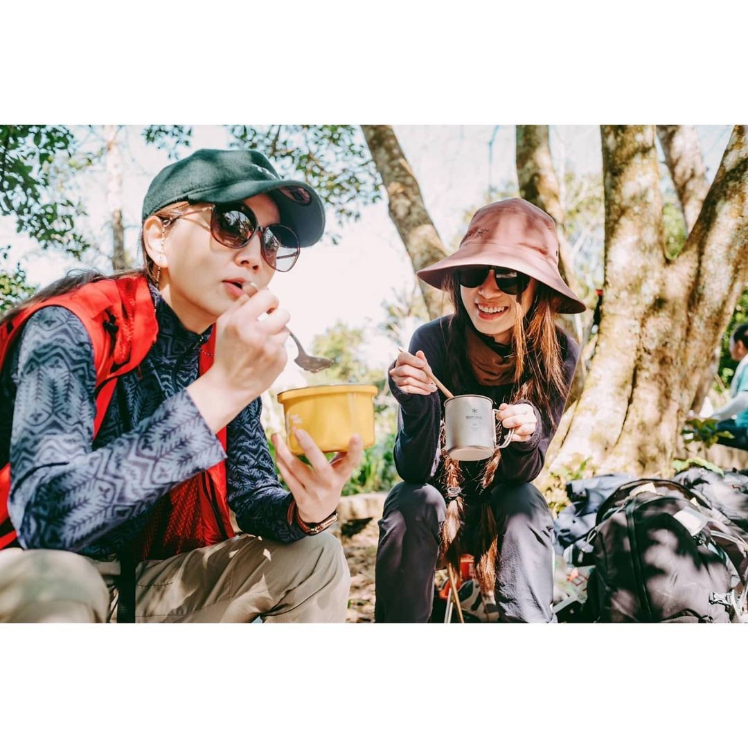 ella chen and hebe tien camping
