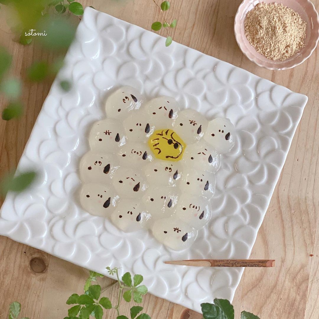 snoopy warabi mochi charabi
