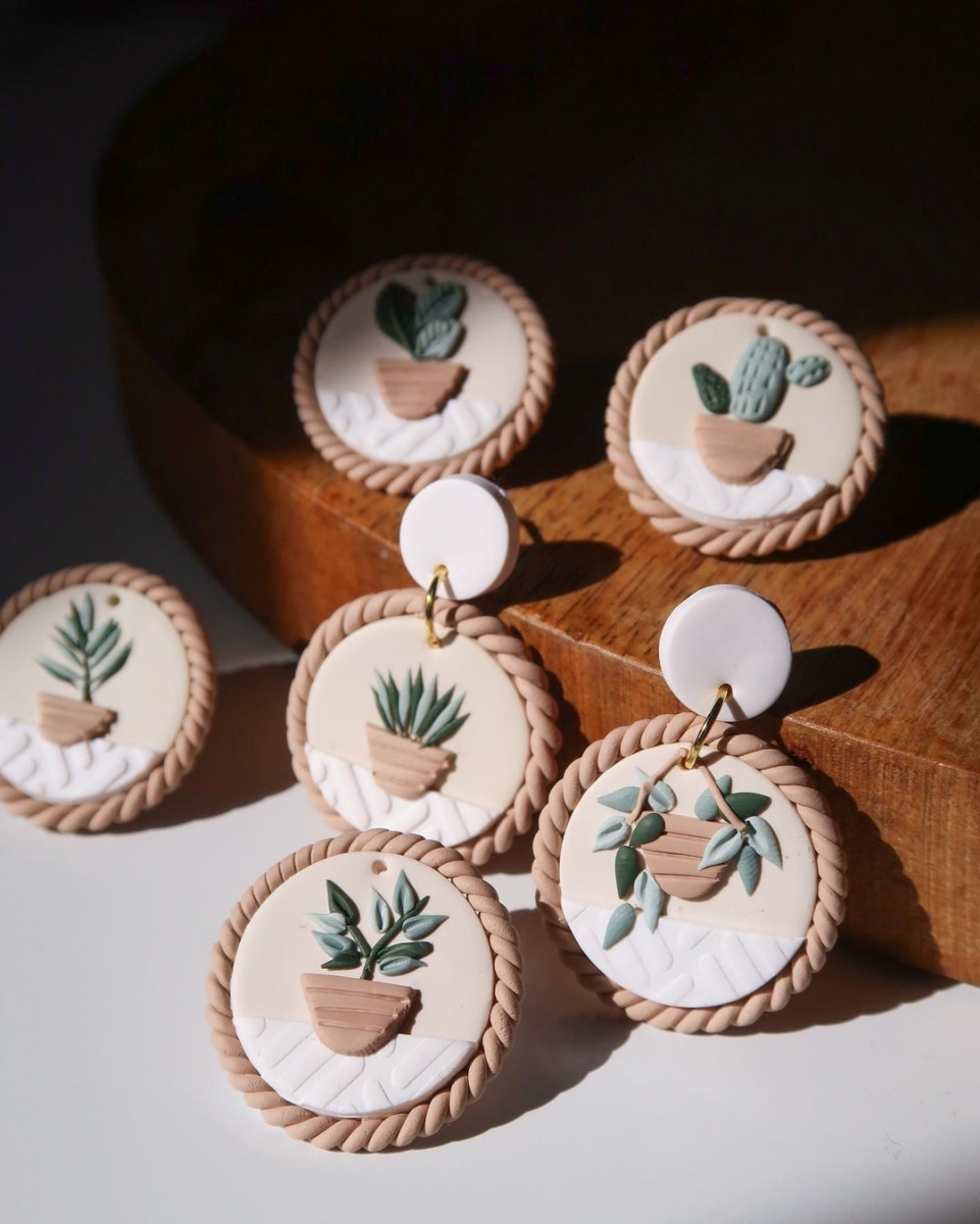 Project Klei plants clay earrings
