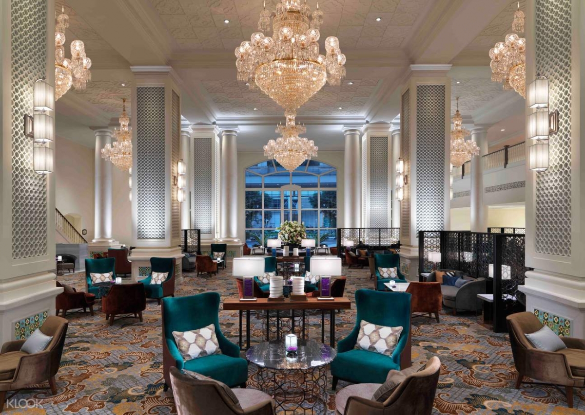 Intercontinental Singapore lobby