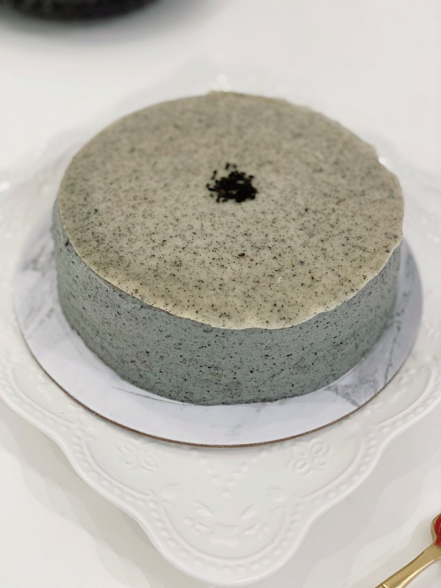 Two Bake Boys Charcoal Sesame crepe cake